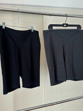 Old Navy Women's Balance Legging Go-Dry Bike Shorts SET - Grey/Black - Size XXL